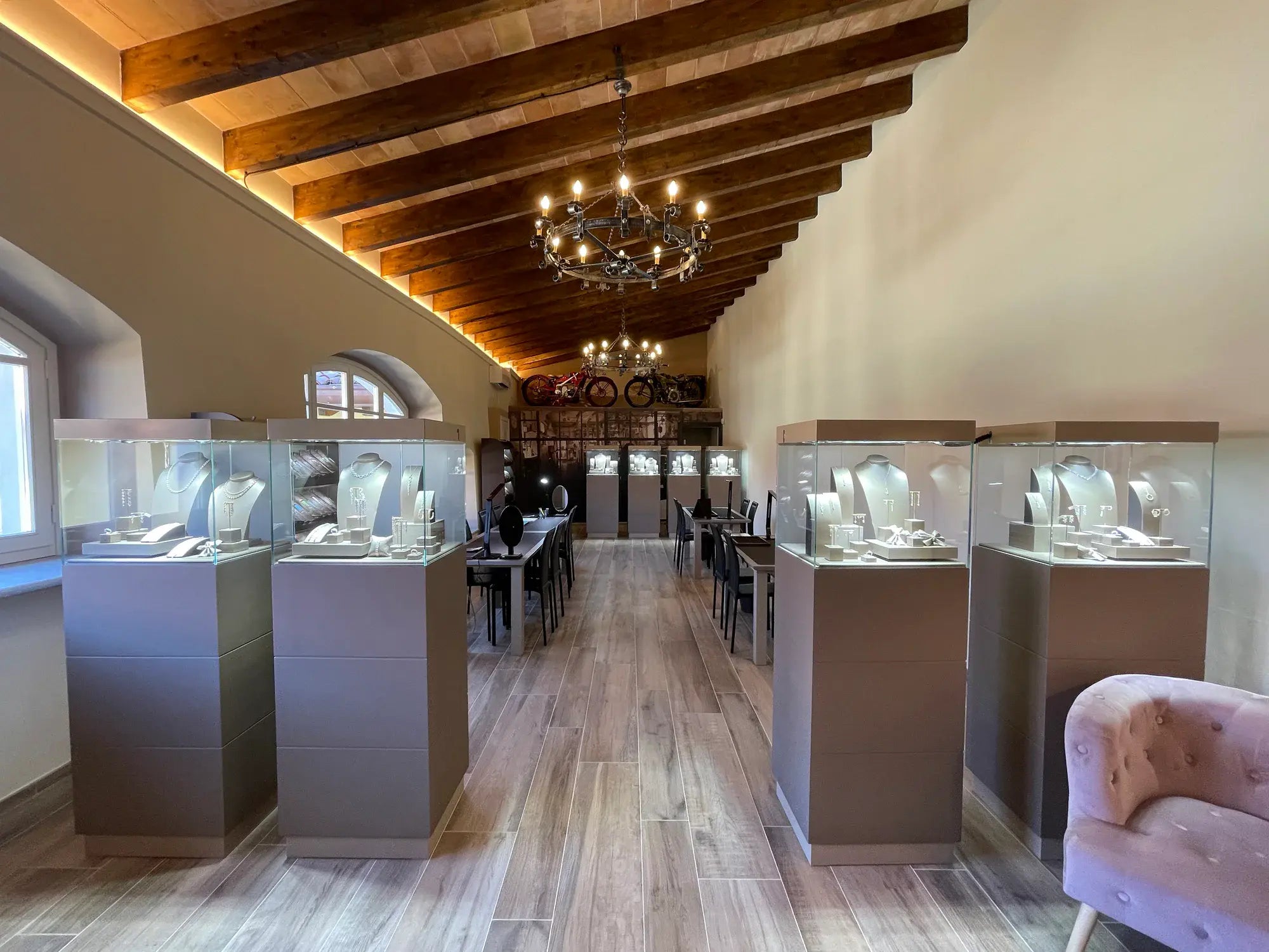 Lenti1963 Showroom
